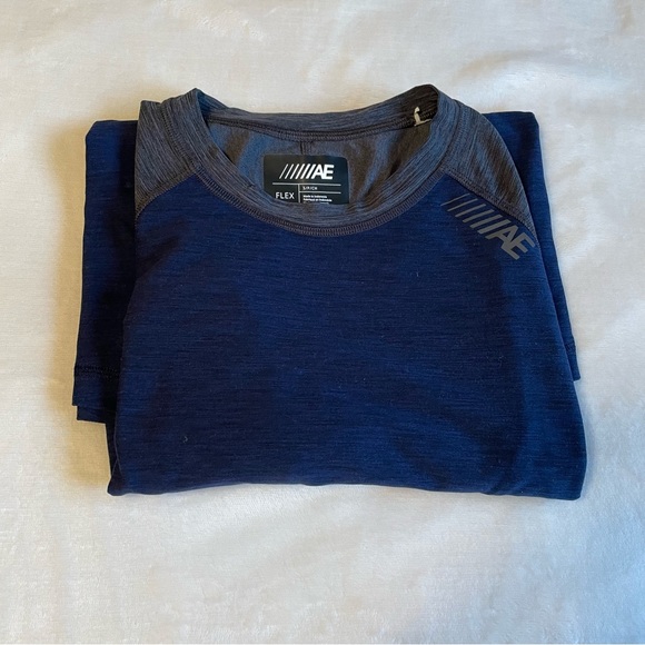 American Eagle Active Flex Blue and Grey Long Sleeve Shirt - Picture 2 of 6